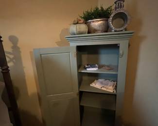 Green cabinet