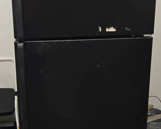 Whirlpool Refrigerator 