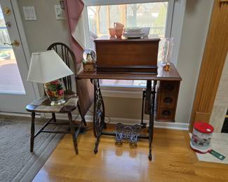 Willcox & Gibbs sewing machine