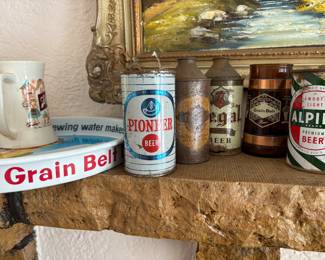 A few brewery items plus Hamms trays 