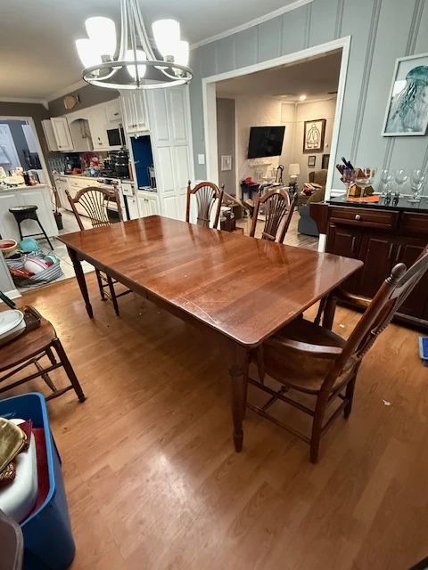 Nichols & Stone Dining Table from Gardner MA