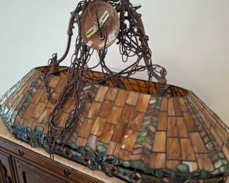Stained glass billiards lamp