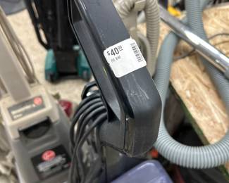 Carpet cleaner for 20 bucks... WHAT THE WHAT