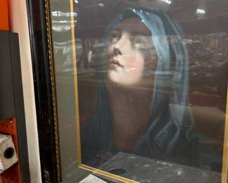 Hundreds of art pieces half off