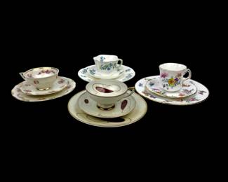 #124 • Vintage Collection of Tea Cups, Saucers & Plates- Royal York, Hammersley & Winterling
