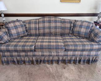 Broyhill Sleeper Bed Sofa Brown and Blue Plaid