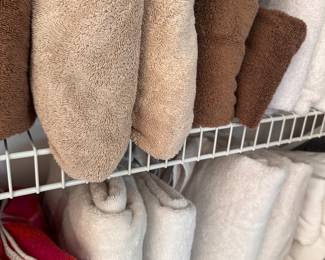 Bath tables and blankets