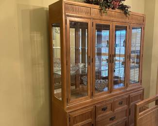 Stanley Furniture China Cabinet