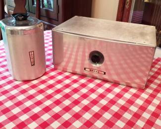 Cookie jar canister & matching bread box