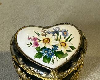 Trinket heart shaped box