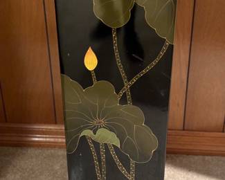 ASIAN FLORAL LACQUER PEDESTAL TABLE