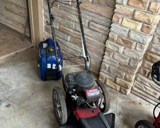 CRAFTSMAN 22” WEED CUTTER
