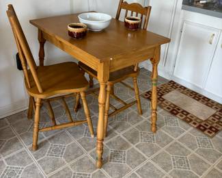 FARMHOUSE TABLE & TWO CHAIRS-GREAT FOR AN APARTMENT 