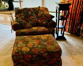 LOVELY UPHOLSTERED OCCASIONAL CHAIR WITH OTTOMAN FROM STAR FURNITURE