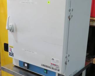 Blue M Laboratory Oven