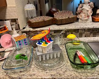 Lot of kitchen items to choose from!