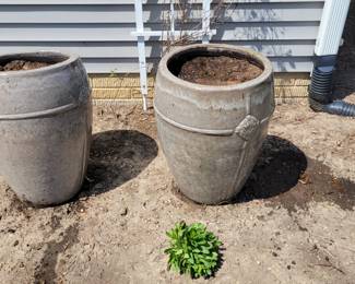Large ceramic matching planters