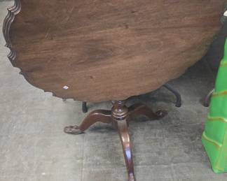 Tilt Top Table