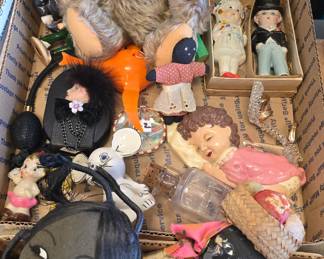 tray lots of vintage goodies and toys