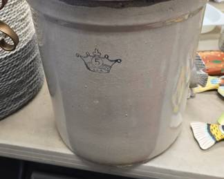 5gallon crown crock with lid