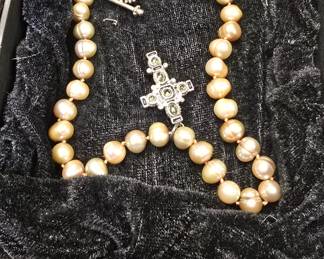 Fresh Water pearl necklace