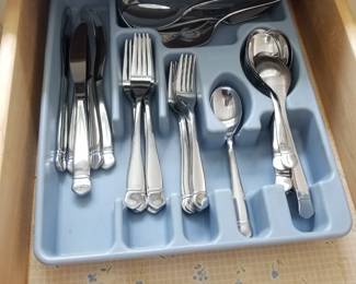 Utensils & flatware