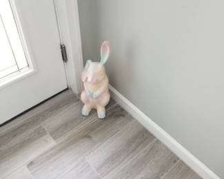 Bunny sculpture