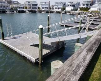 Trex 14 ft. x 20 ft. floating dock; 18 1/2 ft. aluminum ramp