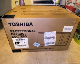 Toshiba microwave new in box