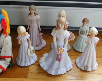 Growing up girls figurines