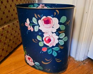 Tole waste basket