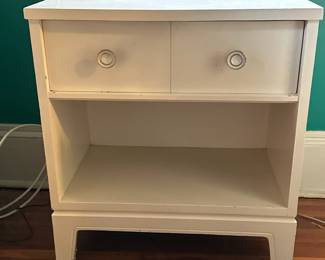(2pc) White Bedside Tables/Nightstands | Pair of white painted bedside tables/nightstands with drawer and lower cubby. - h. 24 x w. 22.5 x d. 13.5 in