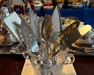 Beautiful Pie and Cake servers