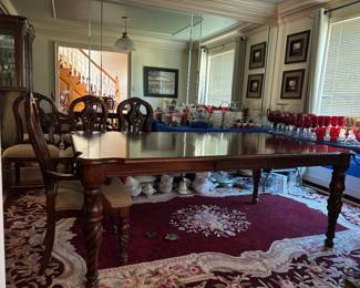 Stunning Barley Twist Leg Dining Table with 2 leaves and 68chairs. Carved open back chairs, 2 Arm Chairs