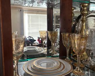 Theodore Haviland China "Gold Leaf Band Design...8 plates, 4 Salad Plates, 6 Dessert/Butter Plates, 6 Bowls, 7 Saucers, 1 Covered Dish