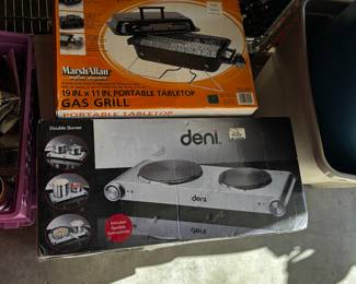 Marsh Allen 19" Portable Tabletop Gas Grill