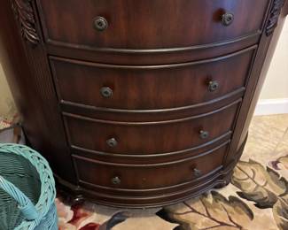 Half moon entrance table