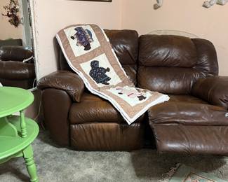 'Double Recliner - Both sides work