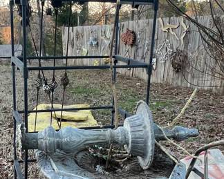 Bird Bath / Fountain