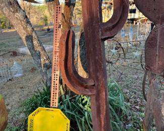 Metal Cactus & Metal Piece for Windmill