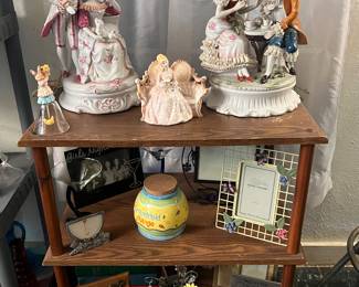 Victorian table Lamps & Grandkid's change jar 