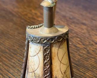 Moroccan Eyeliner Applicator. Photo 1 of 2.