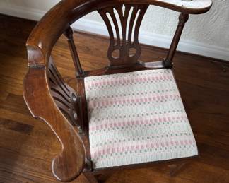 American Georgian Corner Chair with Carved Splat Backs, Scrolled Arms On Squared Legs. Measures 30" W x 25" D with 18" Seat Height. Photo 2 of 5.