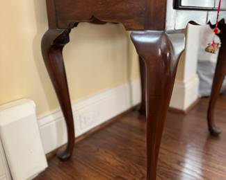 Henkel Harris Drop-Front Flame Mahogany Queen Anne Silver Chest with Satinwood Inlay. Measures 21.5" W x 17.25" D x 40" H. Photo 5 of 5.