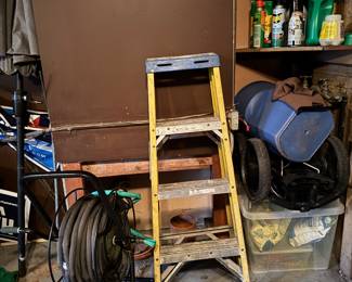 Ladder, Garden Cady & Hose, Outdoor Umbrella, Garden Supplies.