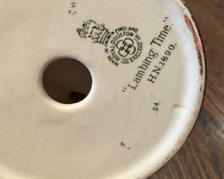 Royal Doulton "Lambing Time." Figurine. Photo 2 of 2.