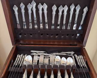 Towle "El Grandee" Sterling Silver 116 Piece Flatware Set. Set Includes: Knives (12), Forks (12), Salad Forks (12), Spoons (20), Soup Spoons (13), Butter Knives (12),
Cocktail Forks (11), Tea Spoons (12) & Serving Pieces (12). Photo 1 of 2.