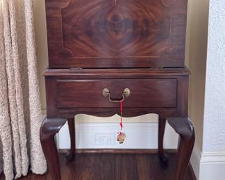 Henkel Harris Drop-Front Flame Mahogany Queen Anne Silver Chest with Satinwood Inlay. Measures 21.5" W x 17.25" D x 40" H. Photo 1 of 5.