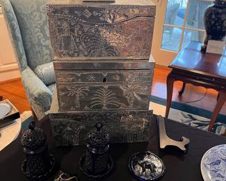 Silver stackable boxes