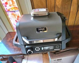 Ninja woodfire 7-in-1 outdoor grill.
